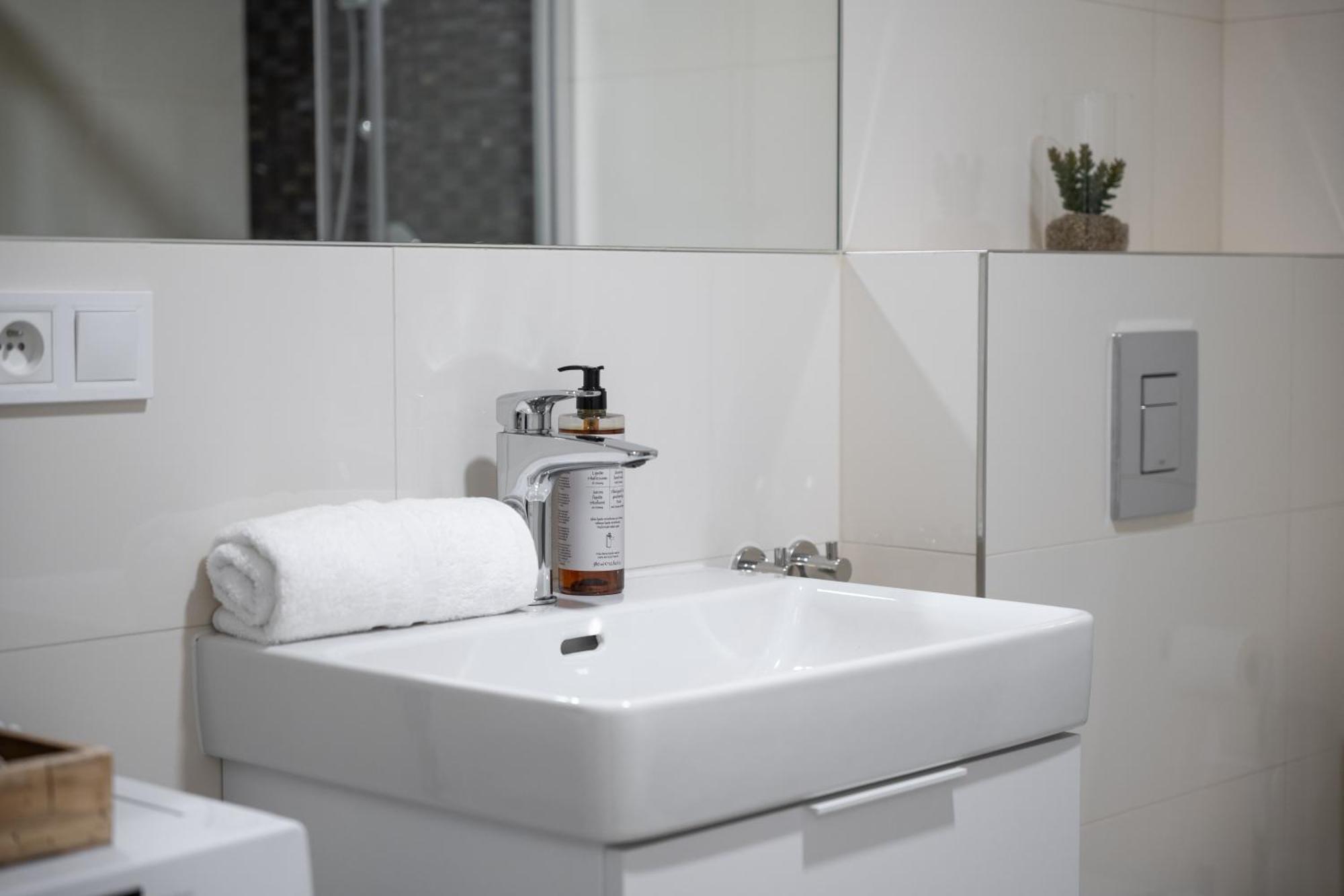 Cavallo Business Apartments براغ المظهر الخارجي الصورة